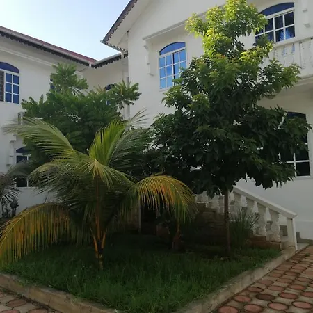 Salhiya Lodge
